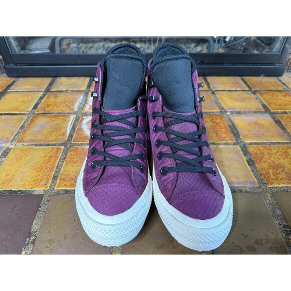 Women’s 7 Converse Chuck Taylor All Star “Lion Fish” Leather Waterproof Boots - Picture 2 of 9